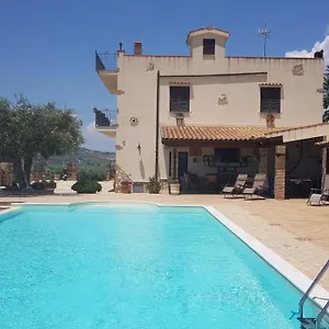 A Robba De Pupi Bed and breakfast